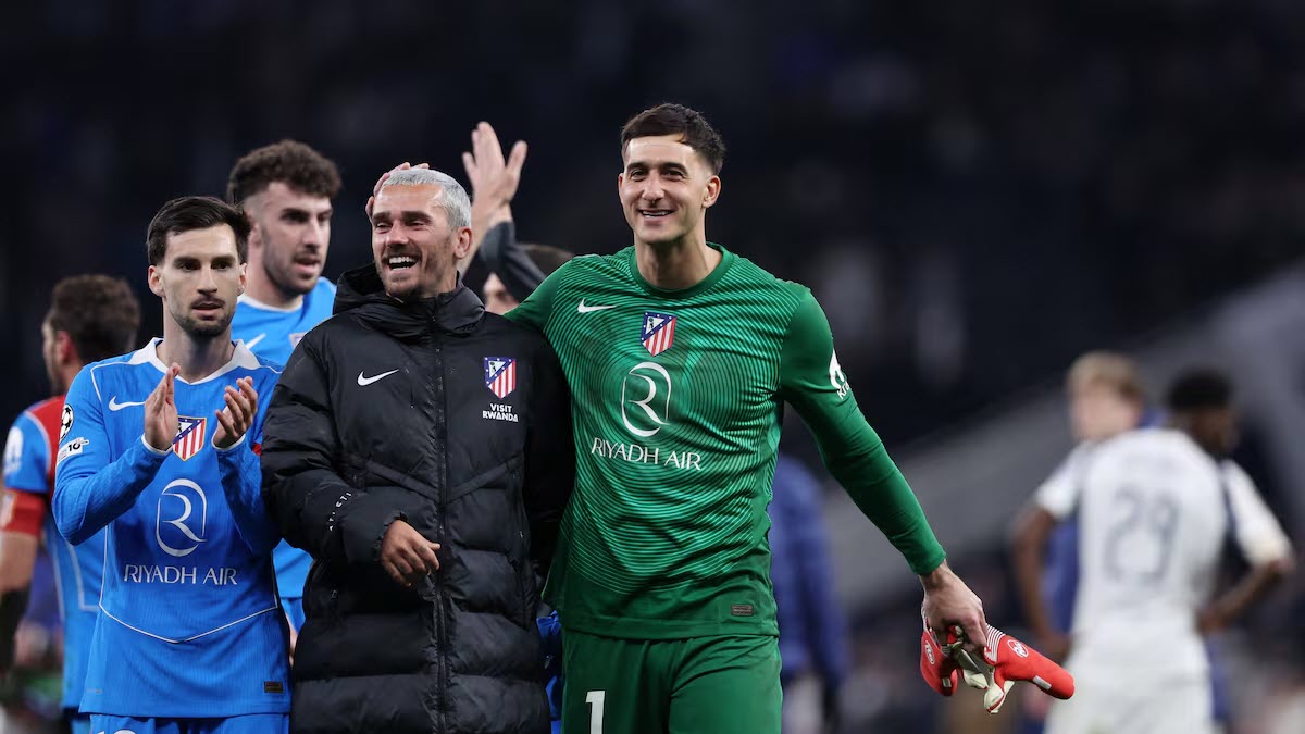 Trong khi Real Madrid đã mất Courtois, Atletico mất Oblak nhưng bù lại Musso đang bắt như lên đồng