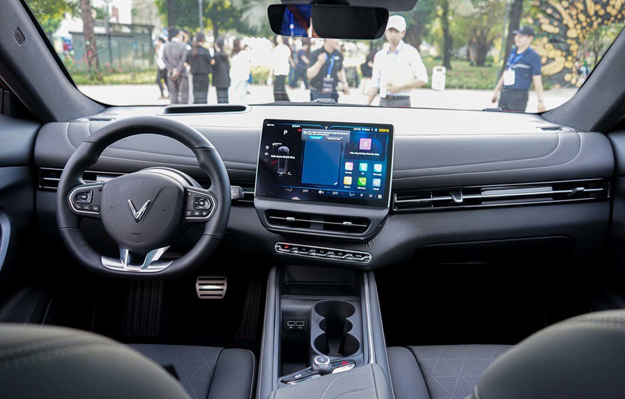 Nội thất đơn giản v&agrave; thiết kế tối giản.