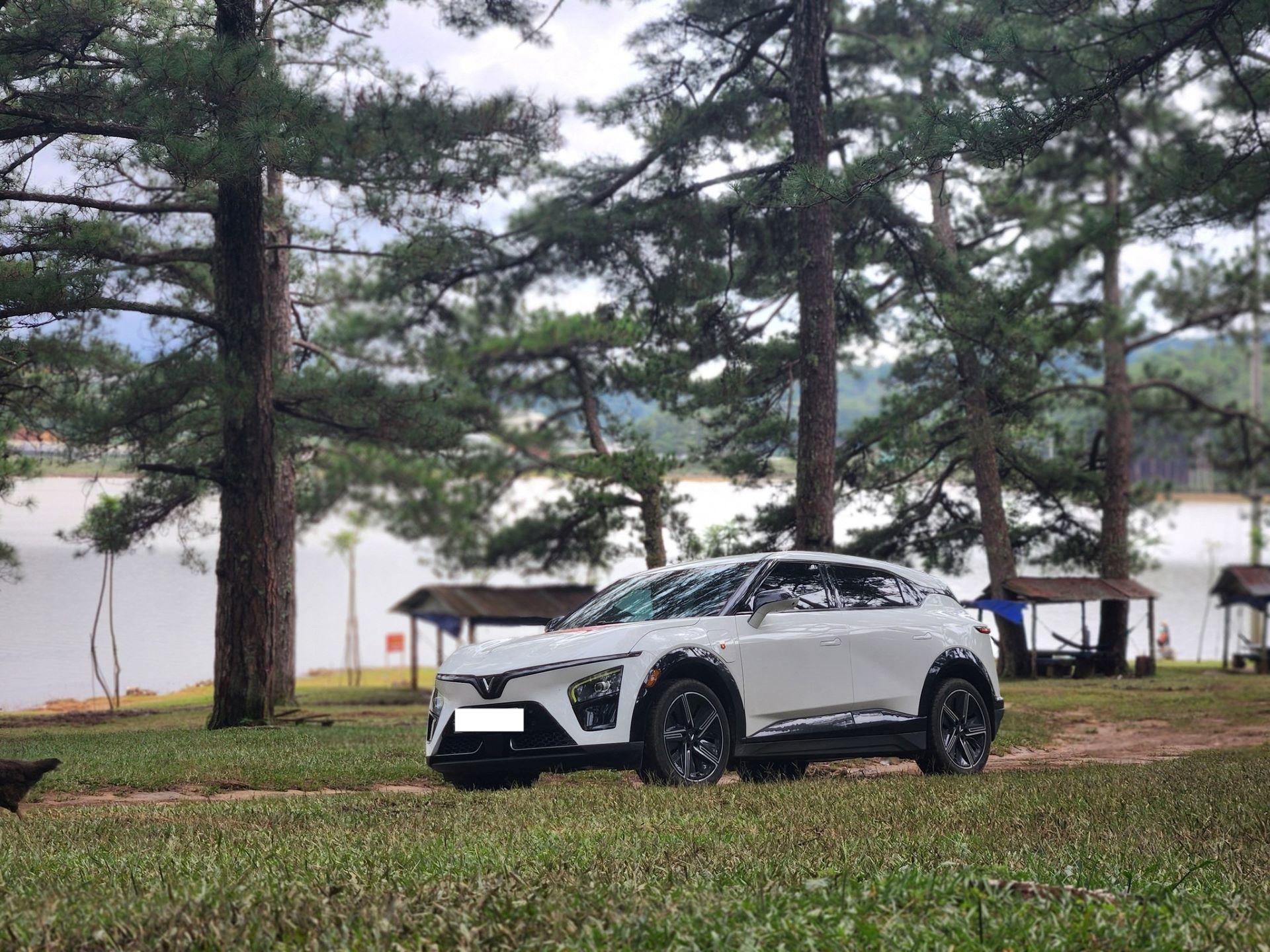 VinFast VF7 c&oacute; ưu điểm để kh&aacute;ch h&agrave;ng Việt lựa chọn sử dụng hằng ng&agrave;y - 3