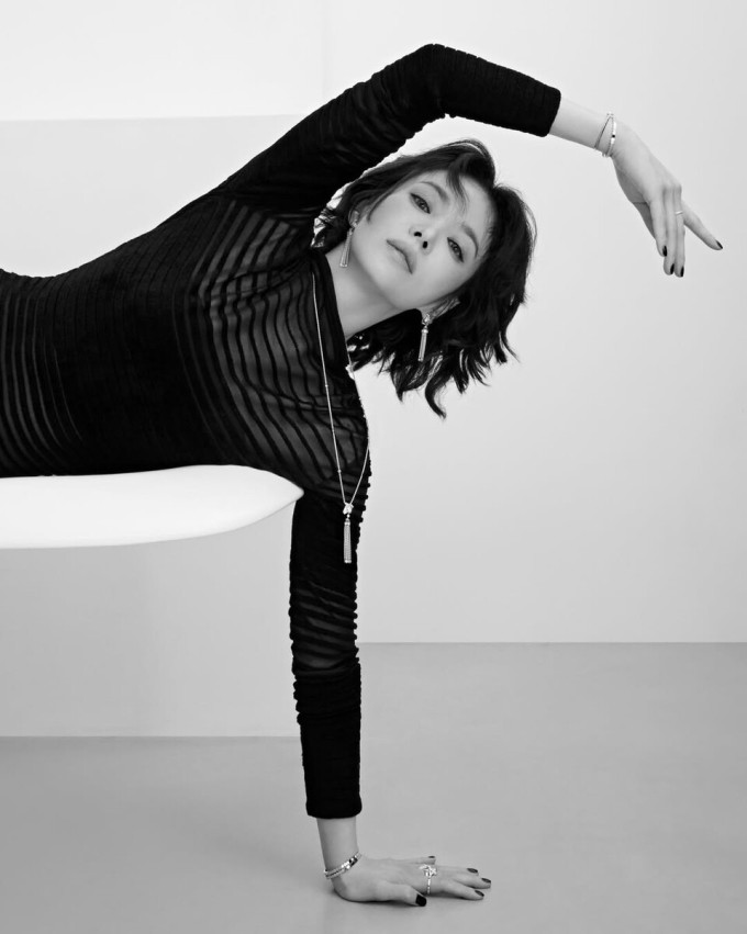 Vợ Han Jae Suk ngưỡng mộ vẻ đẹp 'quên thời gian' của Song Hye Kyo - 6