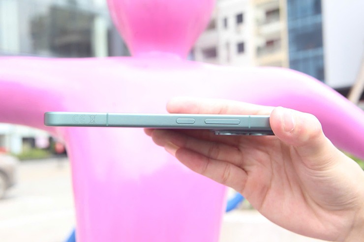 Trên tay Xiaomi 17, pin 7.000 mAh, camera Leica 3 - 9