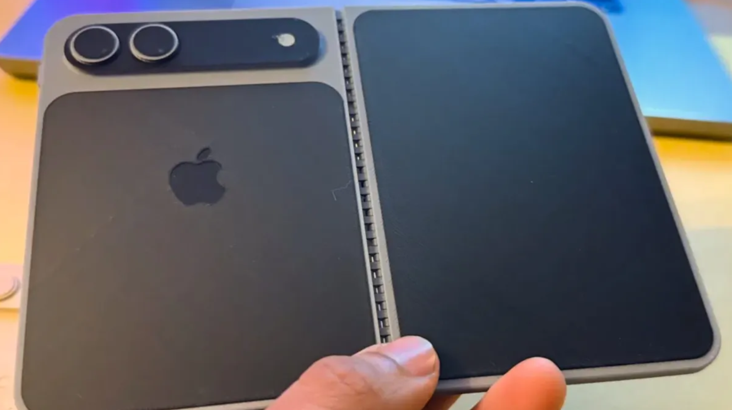 Ảnh concept iPhone Fold.