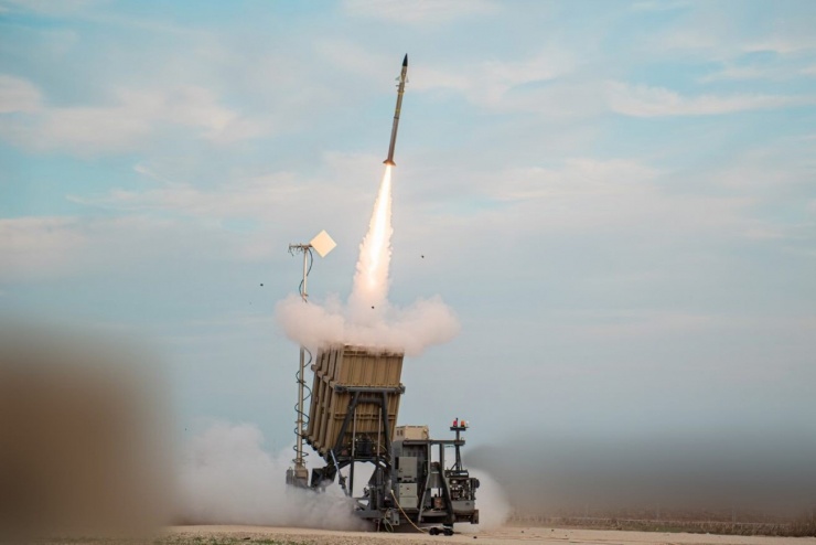 Cán cân sức mạnh quân sự đang nghiêng về bên nào: Israel - Mỹ hay Iran?