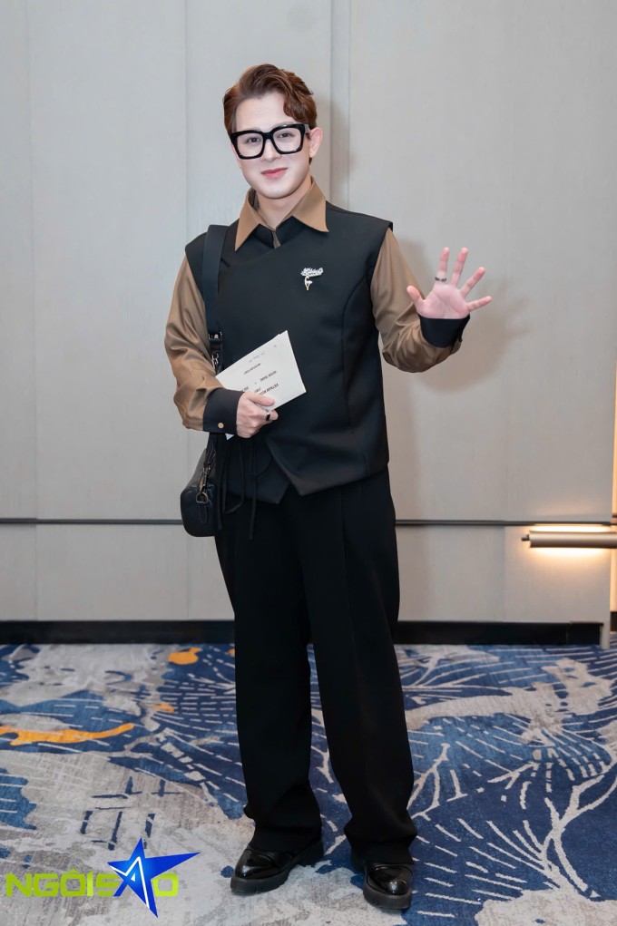 Diễn viên Quang Anh 'Về nhà đi con'.