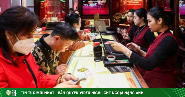 Giảm thêm hơn 3 triệu đồng, giá vàng 'bốc hơi' 7,2 triệu đồng/lượng trong 1 ngày