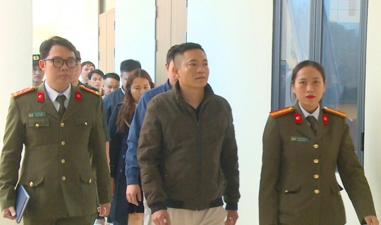 Thứ trưởng Bộ Công an yêu cầu xử lý nghiêm vụ đội lốt ‘thần y’ lừa đảo 227 tỷ đồng