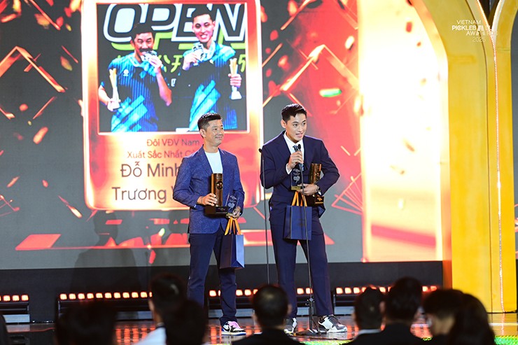 Đỗ Minh Quân và Trương Vinh Hiển là đôi nam VĐV xuất sắc nhất năm