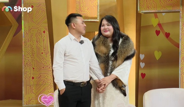 Cặp đôi có cuộc sống vợ chồng son ngọt ngào. Ảnh cắt từ clip 