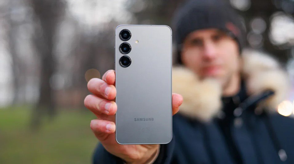 Samsung Galaxy S25.