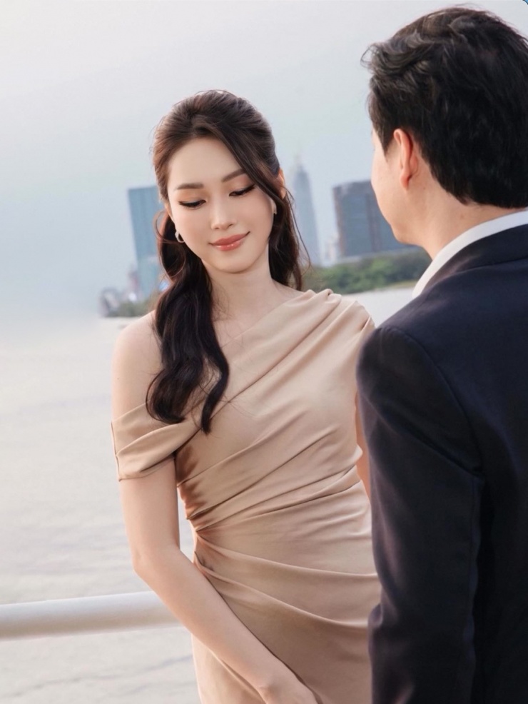 Ảnh sao 26/3: Tiểu thư gia tộc Sơn Kim và anh trai 'giống nhau như đúc' - 3