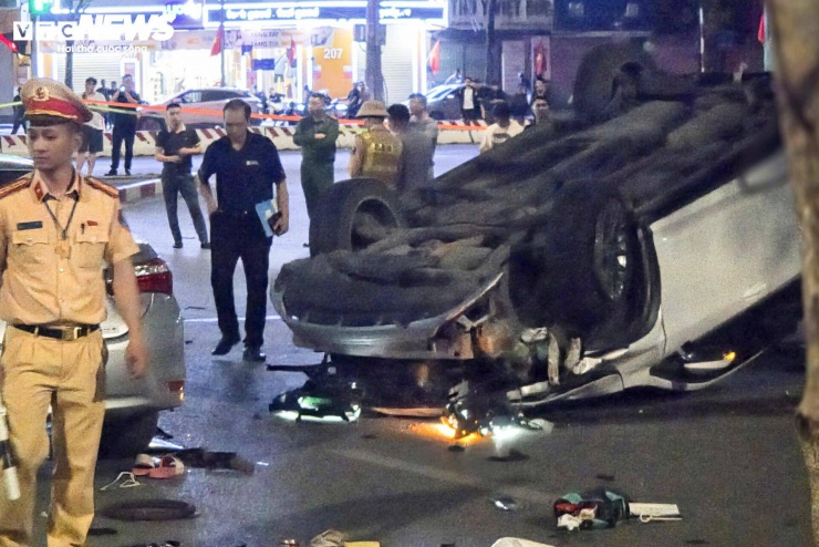 Qua kiểm tra, tài xế xe Lexus RX350 không vi phạm nồng độ cồn.