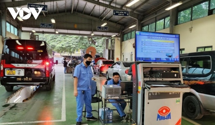 Cục Đăng kiểm cho rằng,&nbsp;không có cơ sở bỏ quy trình “đạp hết ga” khi kiểm tra khí thải.