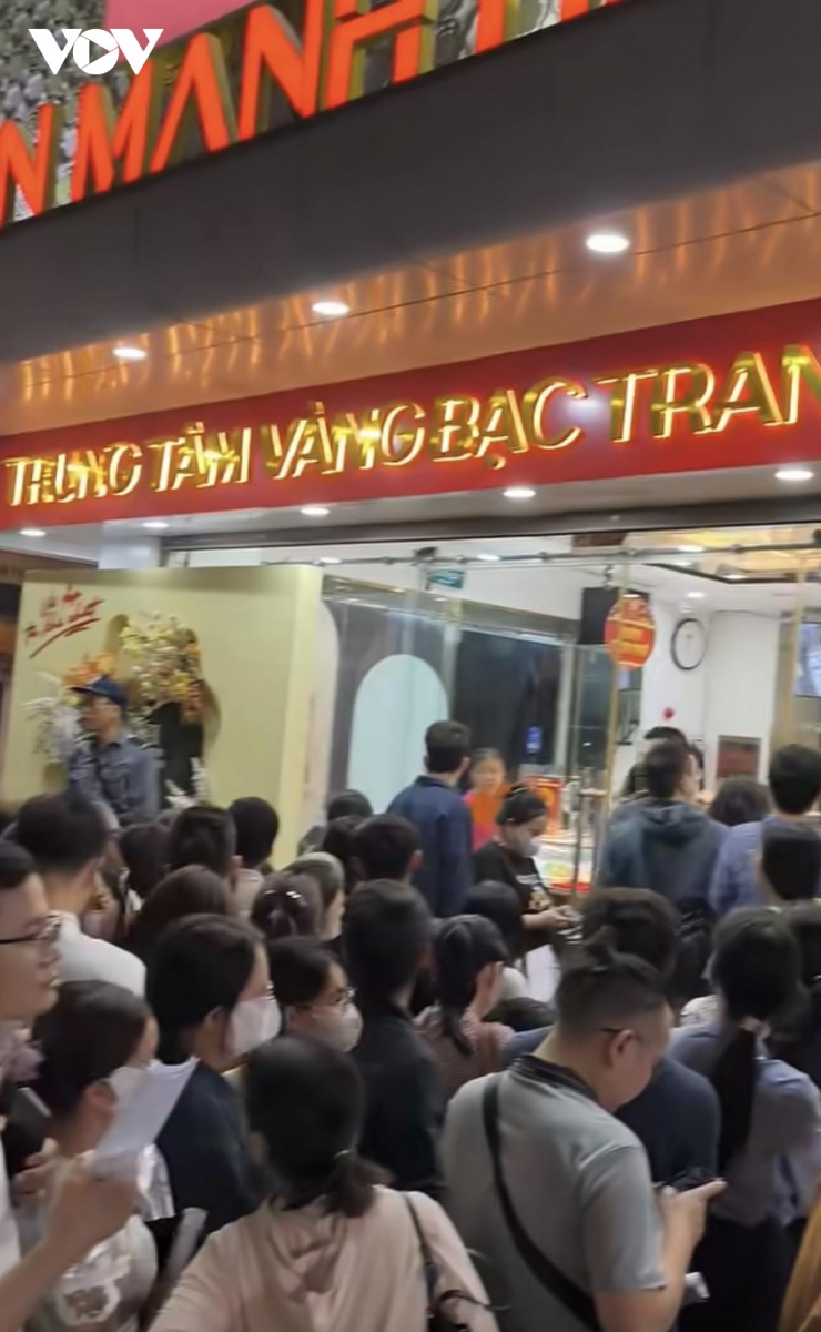 Rủi ro nào từ giao dịch mua vàng trả tiền trước? - 3