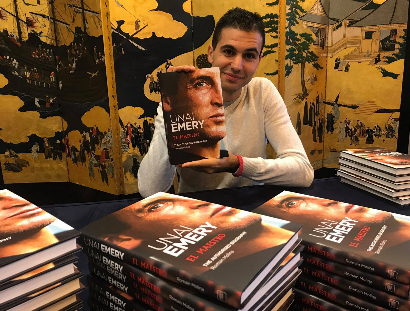 Phanh phui b&ecirc; bối của b&oacute;ng đ&aacute; Malaysia, 1 nh&agrave; b&aacute;o bị 'chủ mưu' vụ nhập tịch tr&aacute;i ph&eacute;p đe dọa