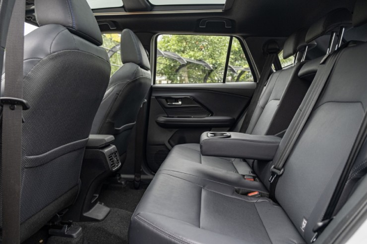 So sánh Honda HR-V với Toyota Yaris Cross, chọn xe nào hơn? - 9