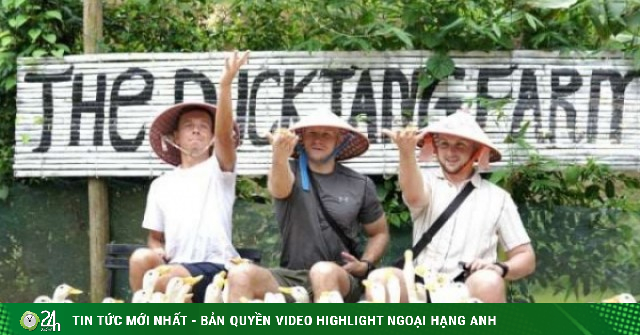 Video: Khách Tây, khách ta thích thú chăn vịt, cưỡi trâu, bắt cá, hòa mình vào làng quê yên bình ở Quảng Trị