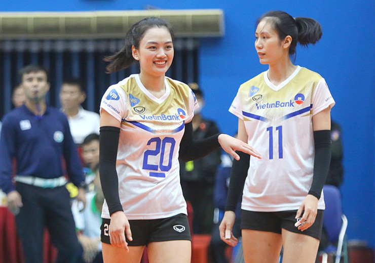 Cô từng giành nhiều danh hiệu ở tuyển quốc gia lẫn CLB