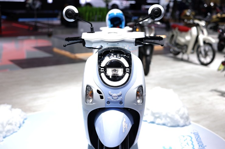 Xe ga Honda Scoopy ra bản giới hạn mới, hút giới trẻ - 2