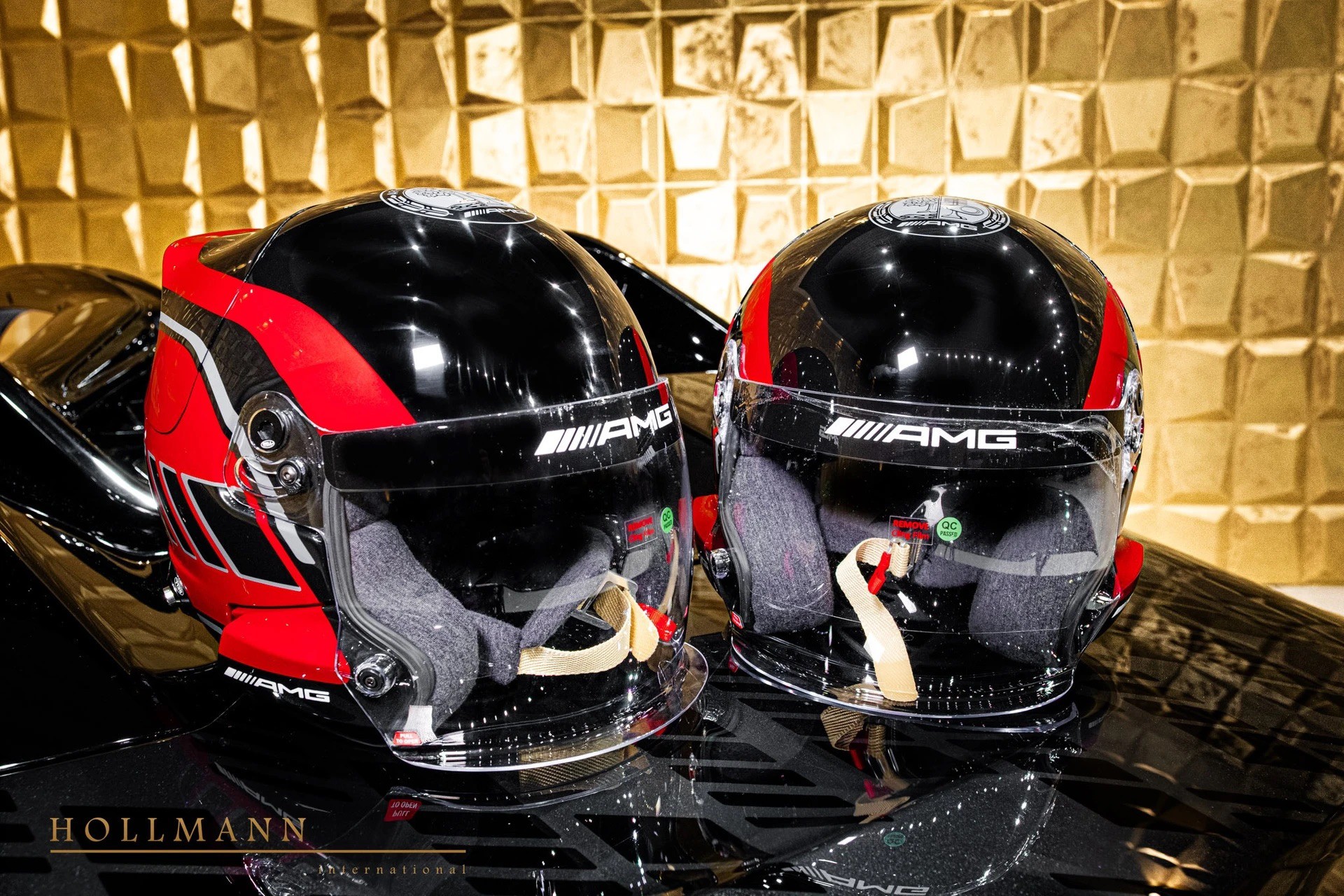 Nội thất Mercedes-AMG PureSpeed không có nhiều khác biệt so với SL-Class tiêu chuẩn.