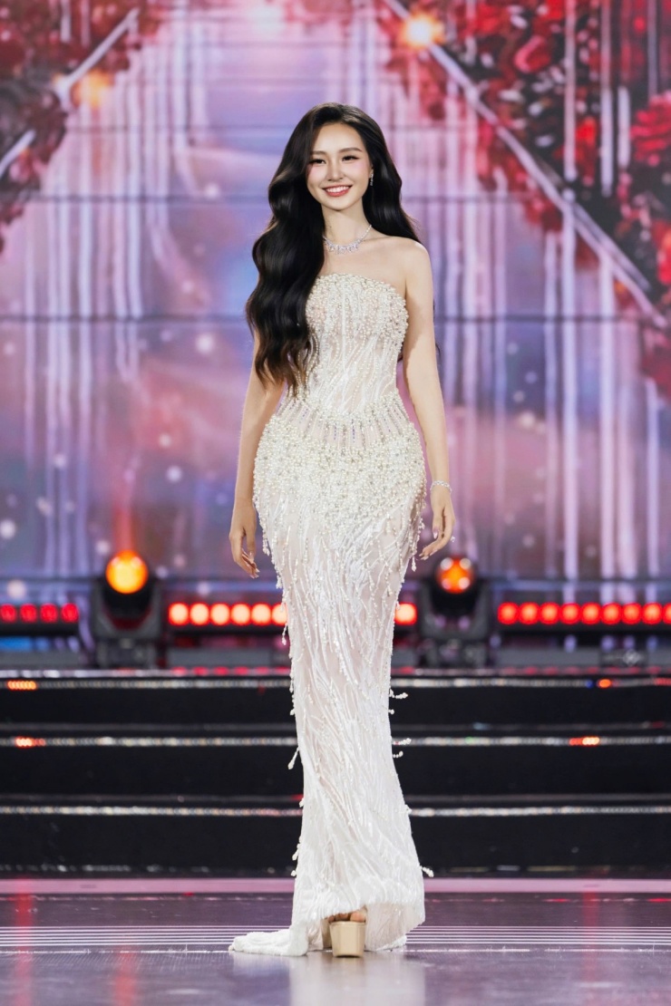 Sắc vóc á hậu 1 Miss World Vietnam 2025 Khánh Như - 3