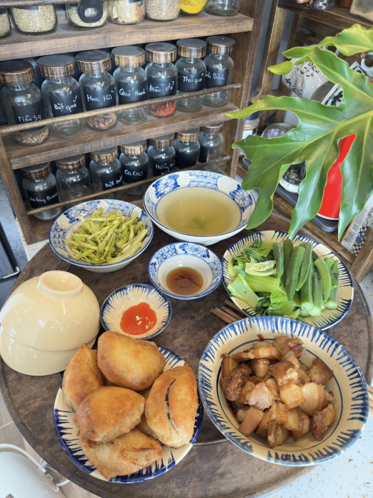 Những mâm cơm 3 người dưới 150.000 đồng của mẹ đảm Hải Phòng - 2