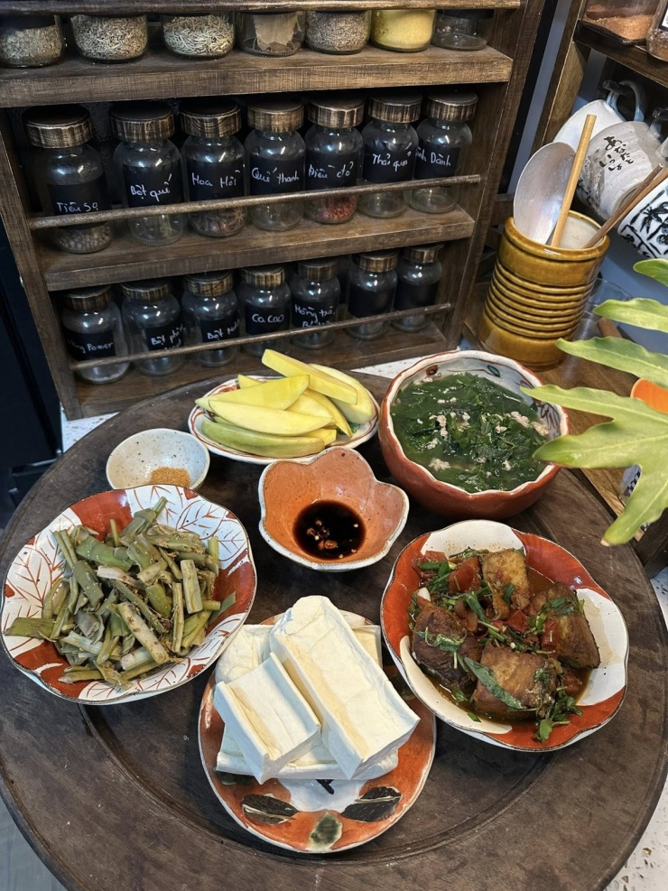 Những mâm cơm 3 người dưới 150.000 đồng của mẹ đảm Hải Phòng - 4