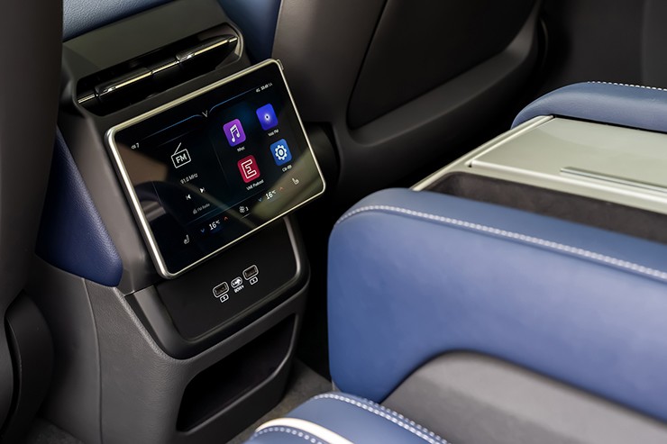 Giá xe VinFast VF 9 cập nhật tháng 3/2026 - 16