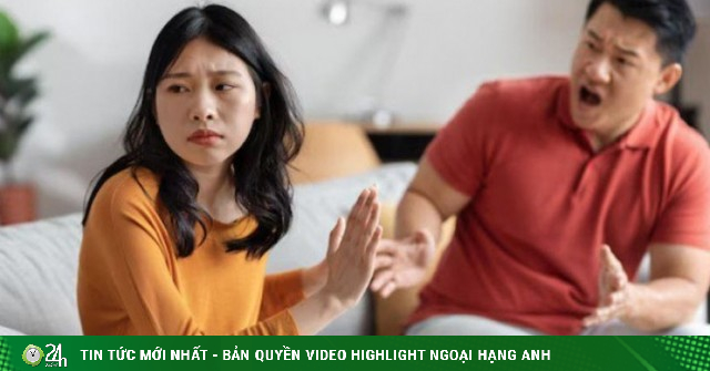 50 tuổi vẫn yêu rồ dại: 6 ngày sống khỏa thân trong rừng chỉ vì cãi nhau với bạn gái