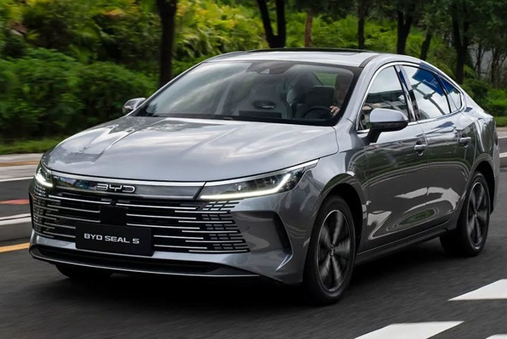 Loạt ô tô tiêu thụ chưa tới 4 lít/100 km đáng mua giữa áp lực giá xăng - 3