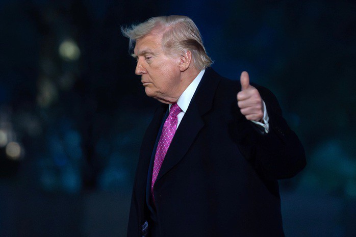 Tổng thống Donald Trump "sẵn sàng chấm dứt xung đột mà không cần mở lại Hormuz"?