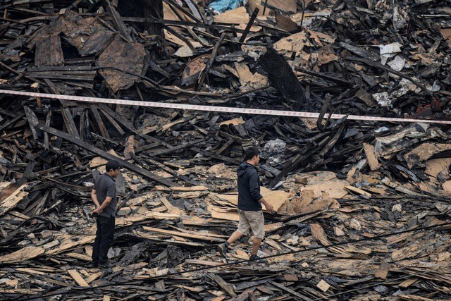 Khung cảnh hoang tàn sau vụ cháy nhà xưởng ở Thanh Liệt, Hà Nội - 8