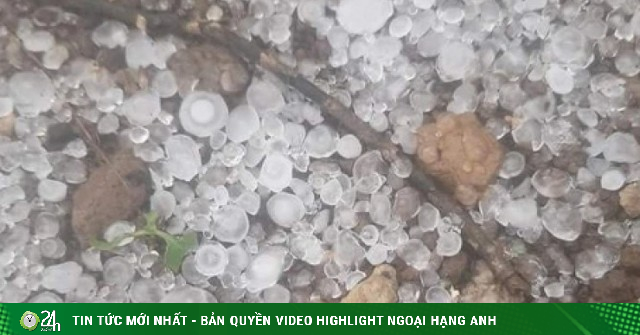 Mưa đá rào rào ở Cao Bằng