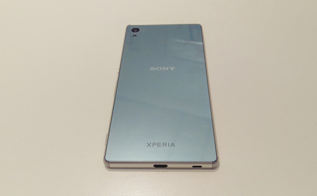 Cận cảnh Sony Xperia Z3+ giá khoảng 18,5 triệu đồng - 17