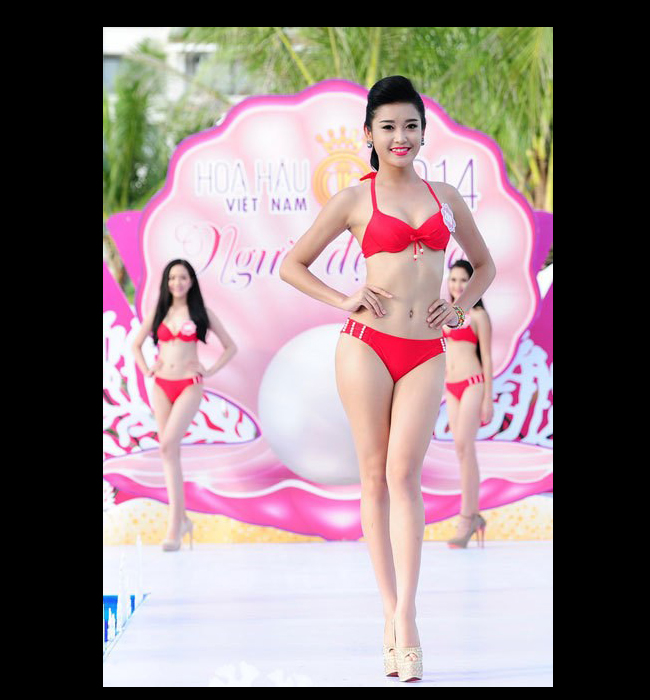 Từng là một người mẫu, á hậu Huyền My có vóc dáng chuẩn và hoàn toàn tự tin khi diện bikini.&nbsp;