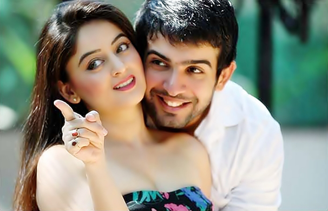 Tháng 11.2011, Mahhi Vij kết hôn với tài tử Jay Bhanushali tại một nhà thờ ở Mỹ.