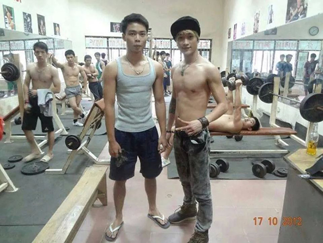 Ngoại hình ăn ảnh và đặc biệt “body” cơ bắp đầy nam tính của Titi nhận được nhiều sự quan tâm của người hâm mộ.&nbsp;