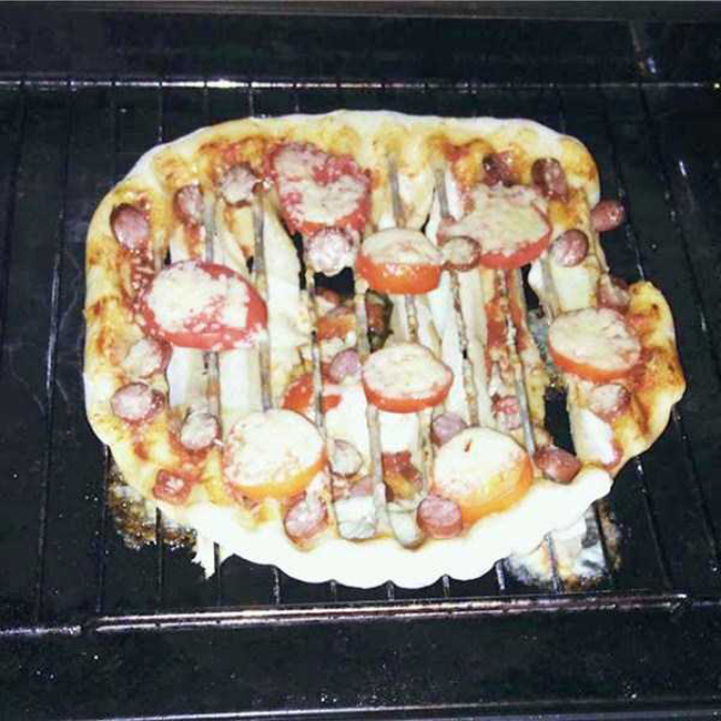 Cách nướng bánh pizza thông minh nhất quả đất.