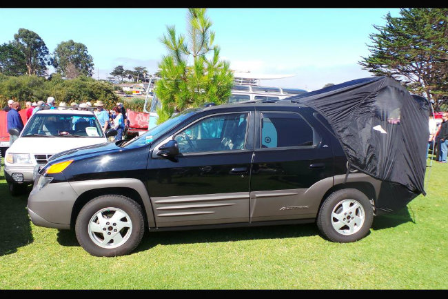 Gắn thêm lều cho xe Pontiac Aztek.