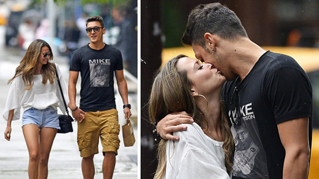 Nữ ca sĩ xinh đẹp và gợi cảm Mandy Capristo là bóng hồng của cầu thủ Mesut Ozil. Hai người từng chia tay sau đó nối lại tình xưa.