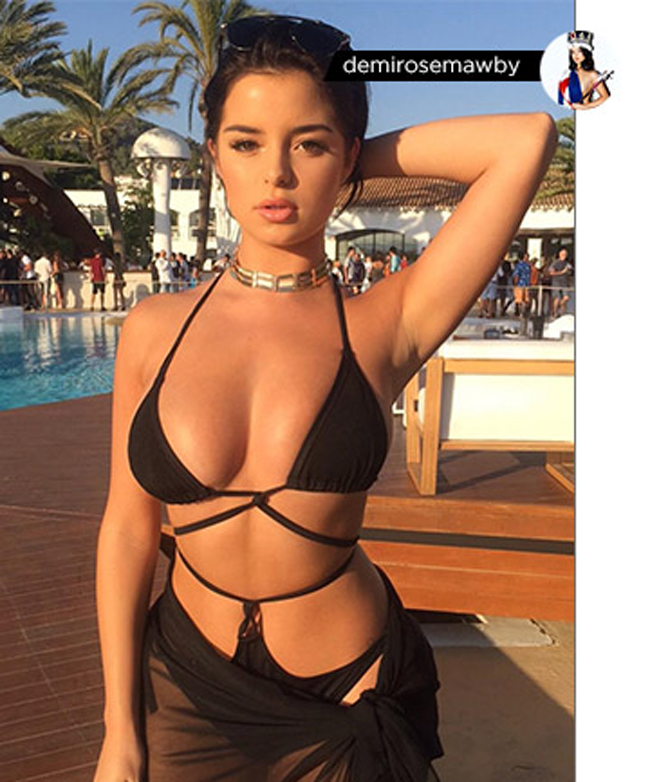 Demi Rose yêu thích những mẫu áo tắm cắt khoét táo bạo như thế này.&nbsp;