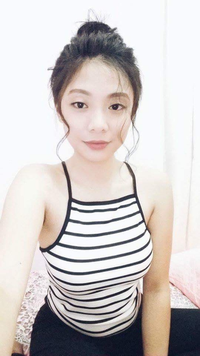 Kheny xinh đẹp không thua kém bất cứ hot girl nào.