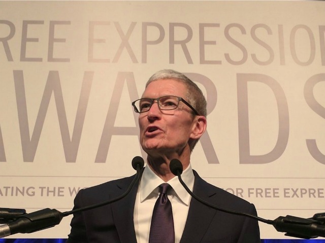 Tim Cook vinh dự nhận giải thưởng Tự do ngôn luận năm 2017