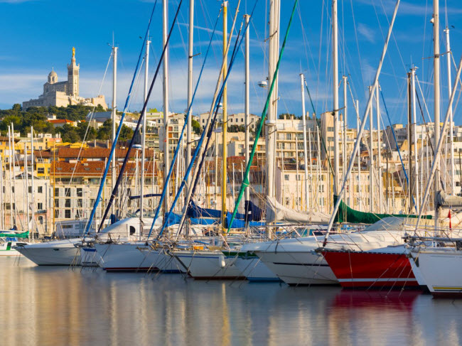 Thành phố cảng Marseille, Pháp.