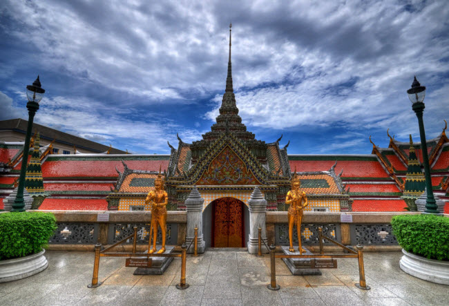 Rattana Kosin, Bangkok.