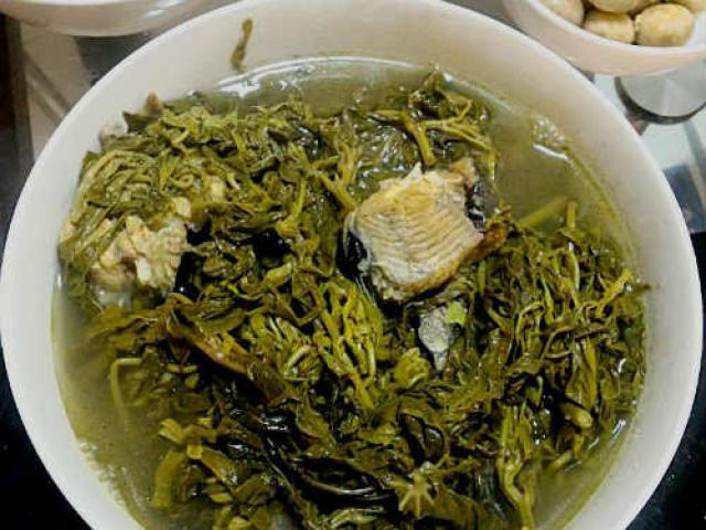 Canh rau sắn nấu cá: Đặc sản miền trung du Phú Thọ