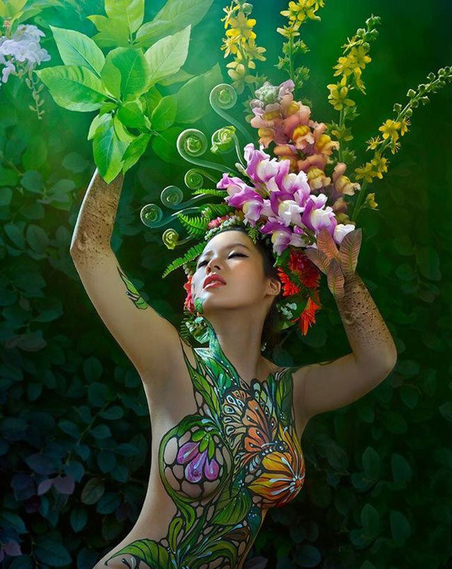 Dù đã lâu không bước vào phòng tranh nhưng nhắc đến body painting, Hani Nguyễn &#40;tên thật là Nguyễn Thị Hiền Trang&#41; vẫn giữ nguyên cảm xúc.&nbsp;