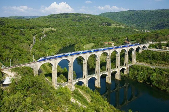 Cầu Cize—Bolozon Viaduct, Pháp.