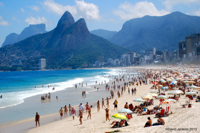 Ipanema, Brazil: Thành phố Rio de&nbsp;Janeiro 23 bãi biển với chiều dài tổng cộng 72km và Ipanema là bãi biển nổi tiếng, hấp dẫn nhất trong số này.