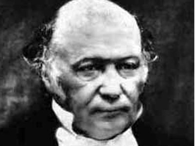 2. Thiên tài ngôn ngữ William Rowan Hamilton. Ông là người Ireland, sử dụng thành thạo tiếng Latin, Hy Lạp và Hebrew khi mới 5 tuổi. Năm 13 tuổi, ông thông thạo thêm các ngôn ngữ: Sanscrit, Persian, Italian, Arabic, Syriac và tiếng địa phương Ấn Độ. Không chỉ vậy, Hamilton còn có tài năng xuất chúng trong lĩnh vực toán học, đóng góp lớn cho lý thuyết động lực học và phương pháp sử dụng không gian 3 chiều.