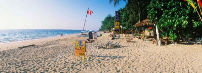 Long Beach, Koh Lanta: Bãi biển trên đảo Koh Lanta gây ấn tượng với bãi cát vàng, nước trong xanh và sóng nhẹ. Đây là địa điểm lý tưởng dành cho các gia đình có trẻ nhỏ.